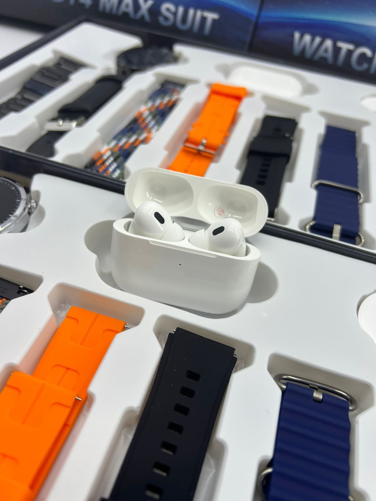 El Combo Perfecto: Reloj Inteligente+Audífonos+7 Manillas Intercambiables